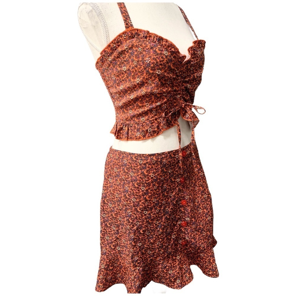 B-O-G Collective Floral Set Crop Top and Skirt Size M - Picture 3 of 12